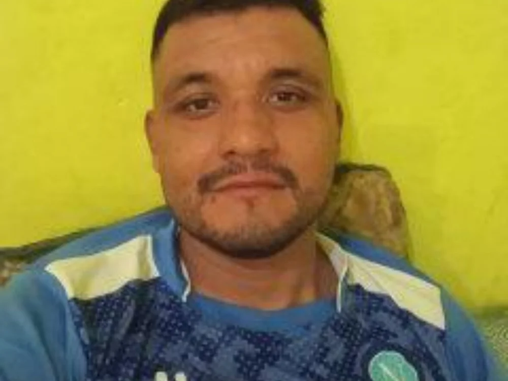 JuanP2312 offline chatrum