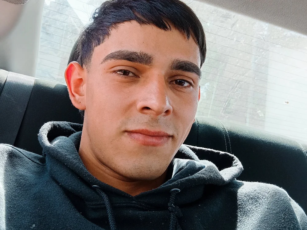 brando1001 offline chatrum