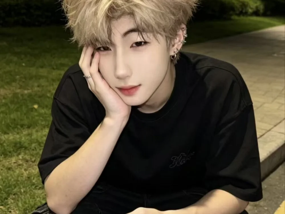 Offline XXX chat modela Apex-Xboy