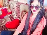 Hot-meena6's Offline Chat Room