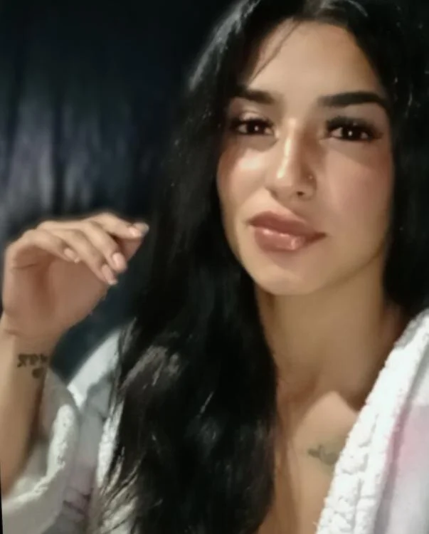 athena_tiare's Offline XXX Chat