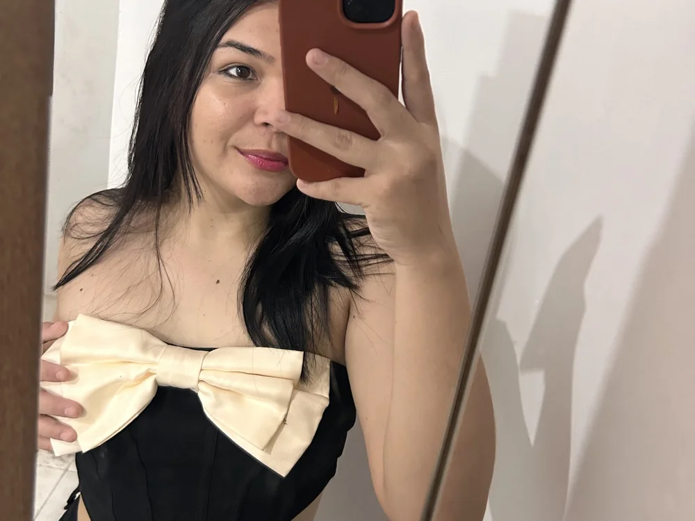 Brunaax's Offline XXX Chat