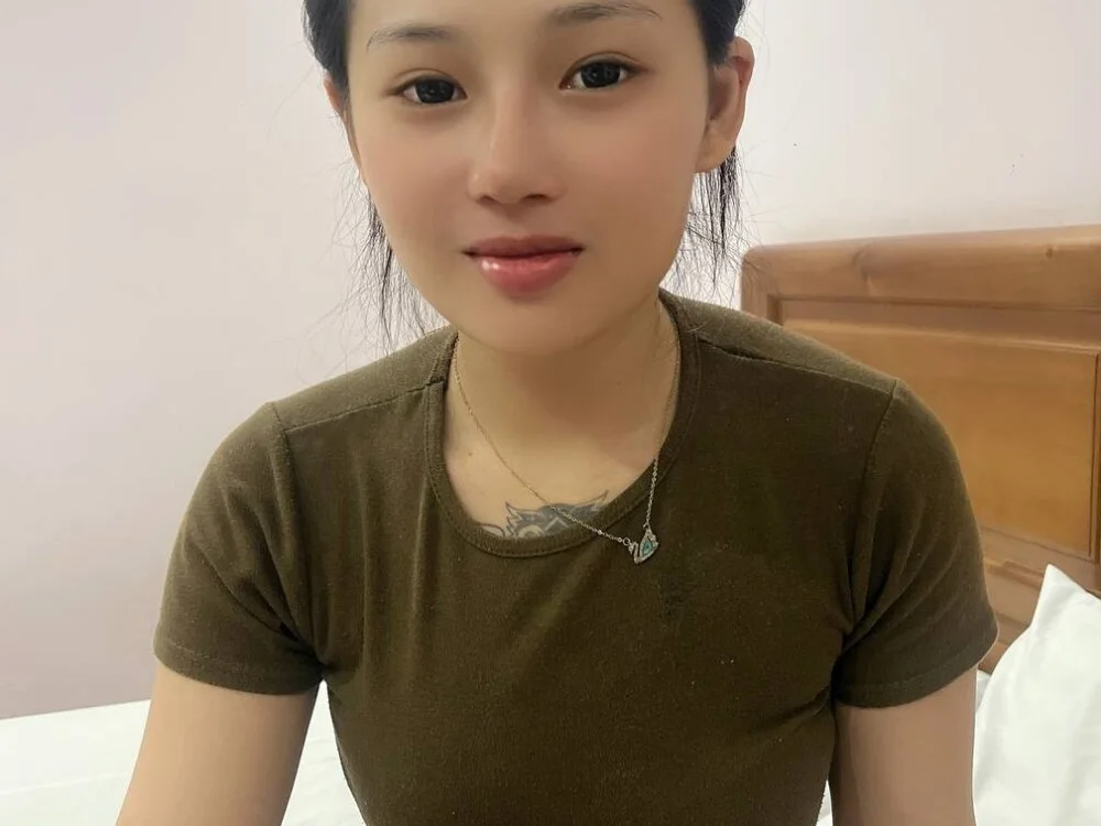 Desire-001 Adlı Modelin Çevrimdışı XXX Sohbeti