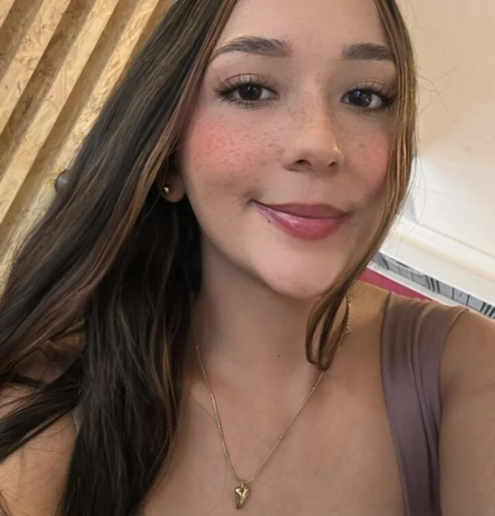 VALENTINA_RAYOO_'s Offline XXX Chat