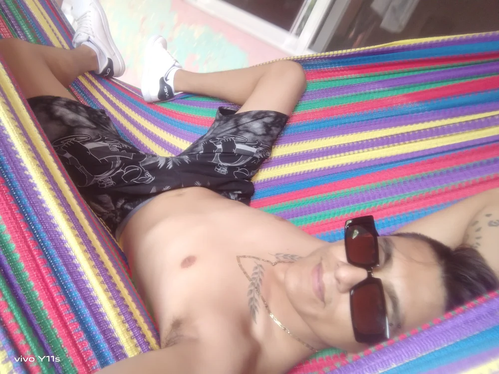 carlos_baby9's Offline XXX Chat