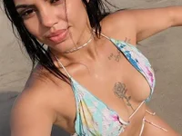 MENINAS_100's webcam live show
