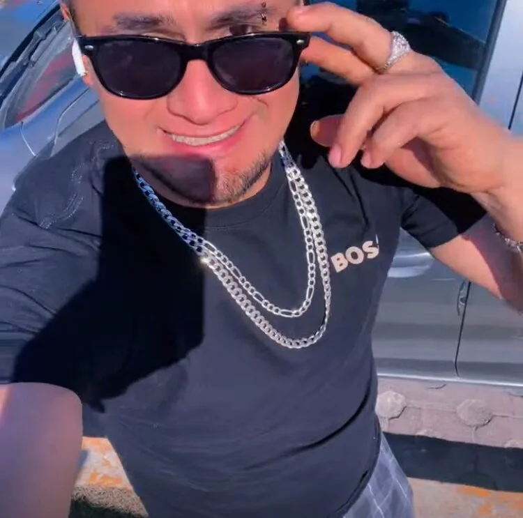 contreras9999のオフラインXXXチャット