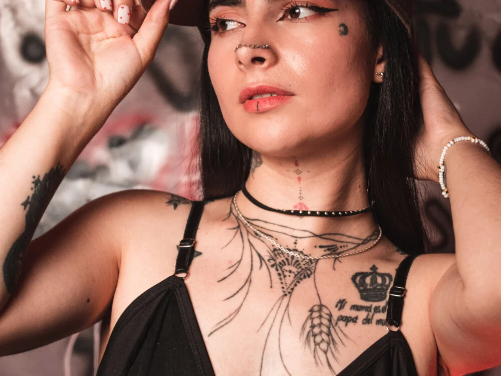 katherin__19 Offline XXX-Chat