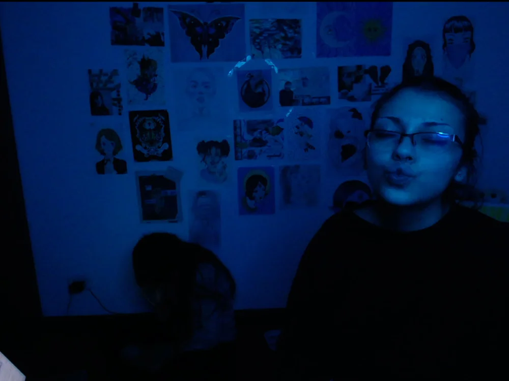 midnightcandy888's Offline Chat Room