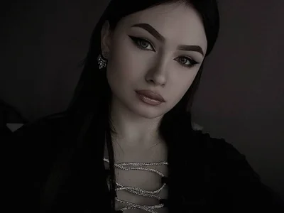 Live room thumbnail for hellopussylover2