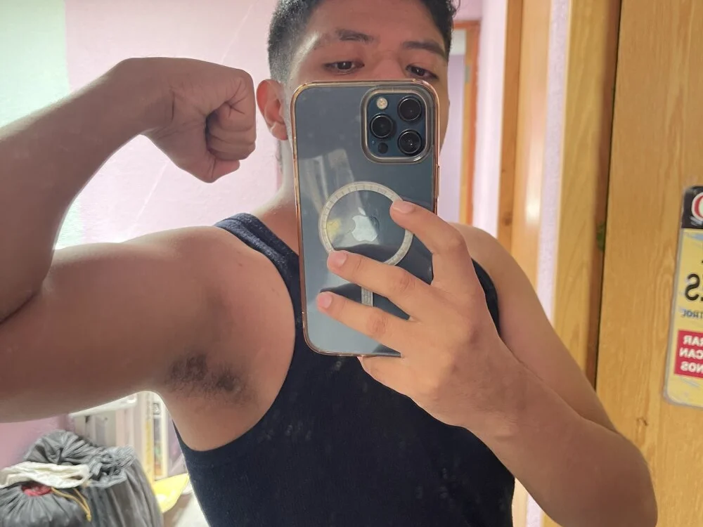 Blade_Ryder666 Offline XXX-Chat