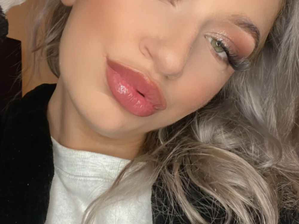 Irishivyxx's Offline XXX Chat