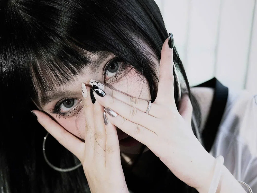 Sadberry-dreams' Offline XXX Chat