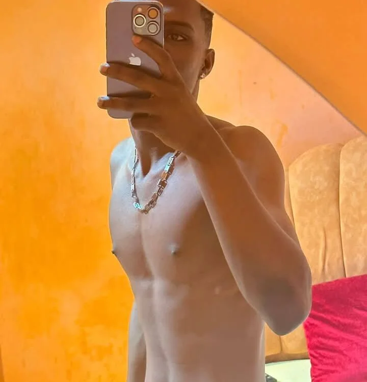 ห้องแชทออฟไลน์ของ Noahblac