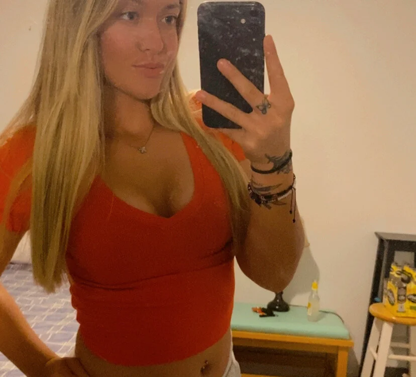Alexachanel23 offline chatrum