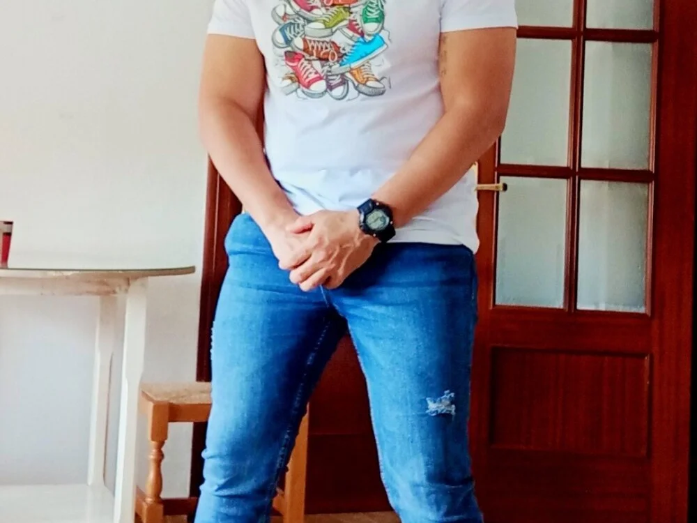 antonioM84 오프라인 XXX 채팅