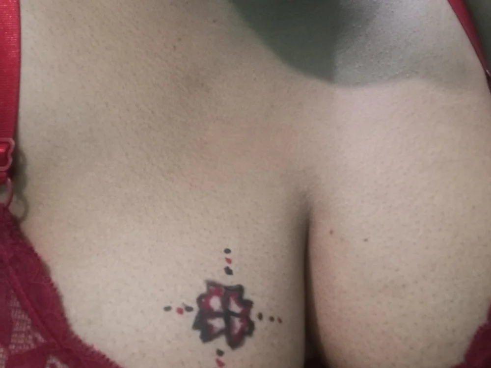 Adihotgirl-97's Offline XXX Chat