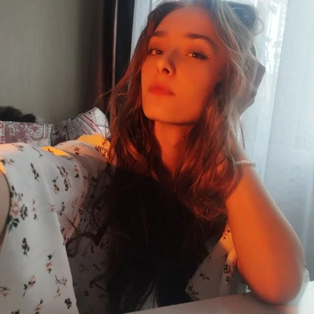 Taite_Hunny's Offline XXX Chat
