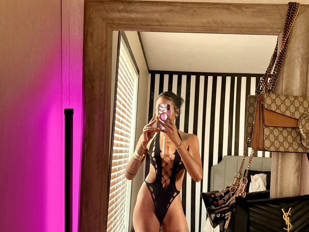 itsMonroeNoir - Live Sex Cam
