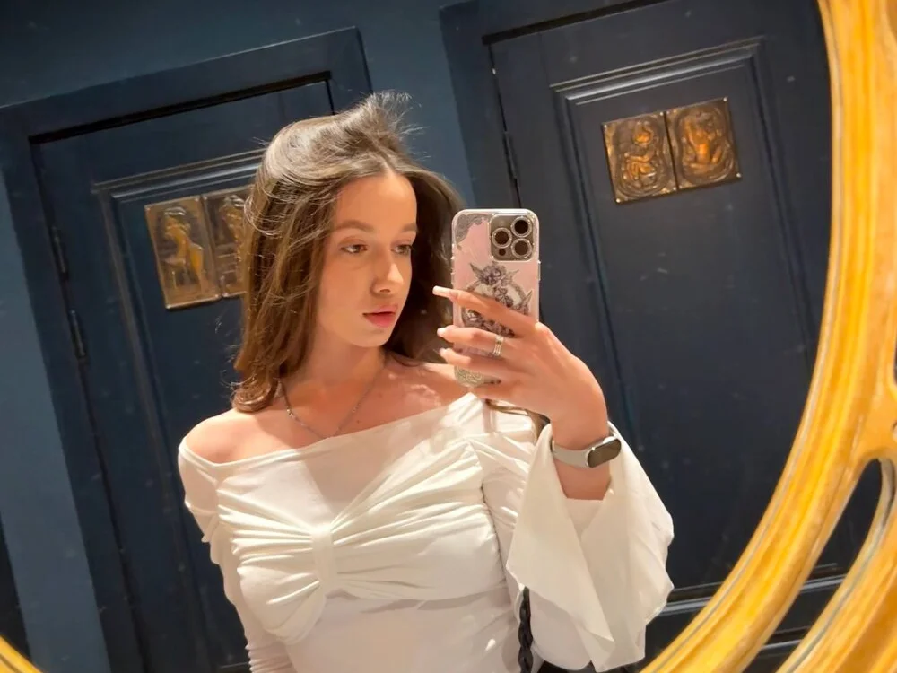 SweetSolana Chat XXX in diretta