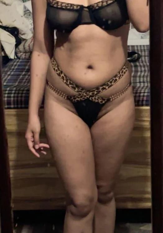 Sexy-cherryy cam model