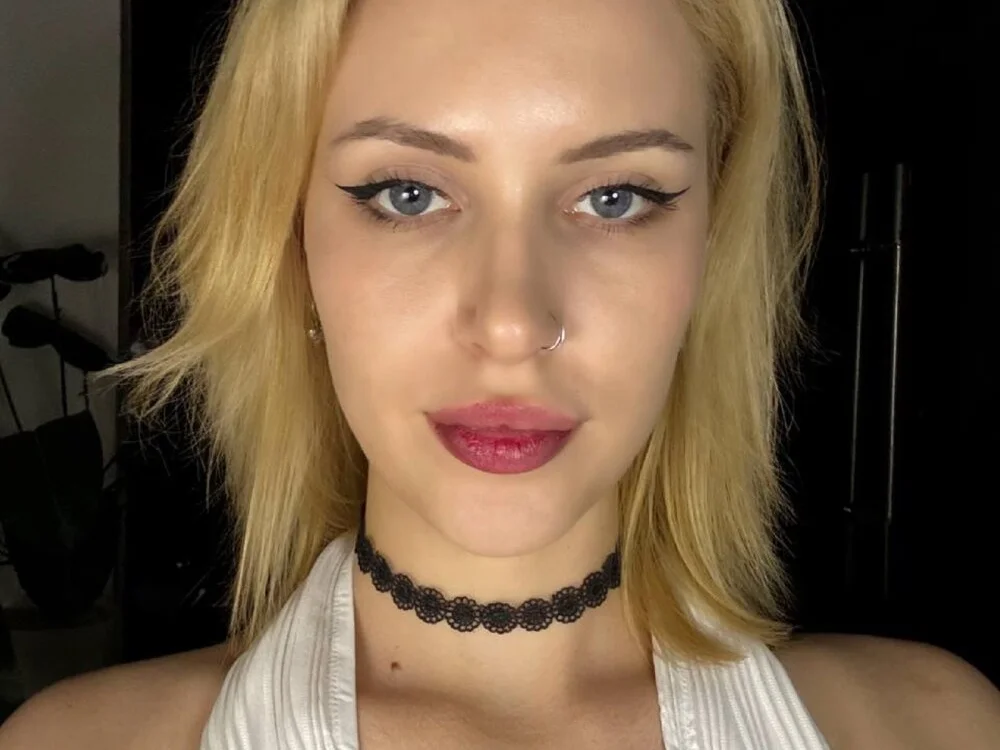 Offline XXX chat FruitedRiding