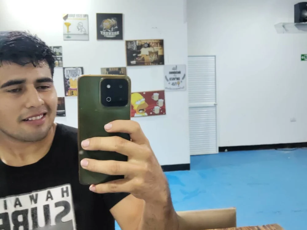 juan1234jdjhjd's Offline XXX Chat