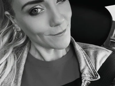 missconly - squirt white