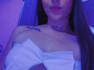 ISABELLA_WILLS01 profile