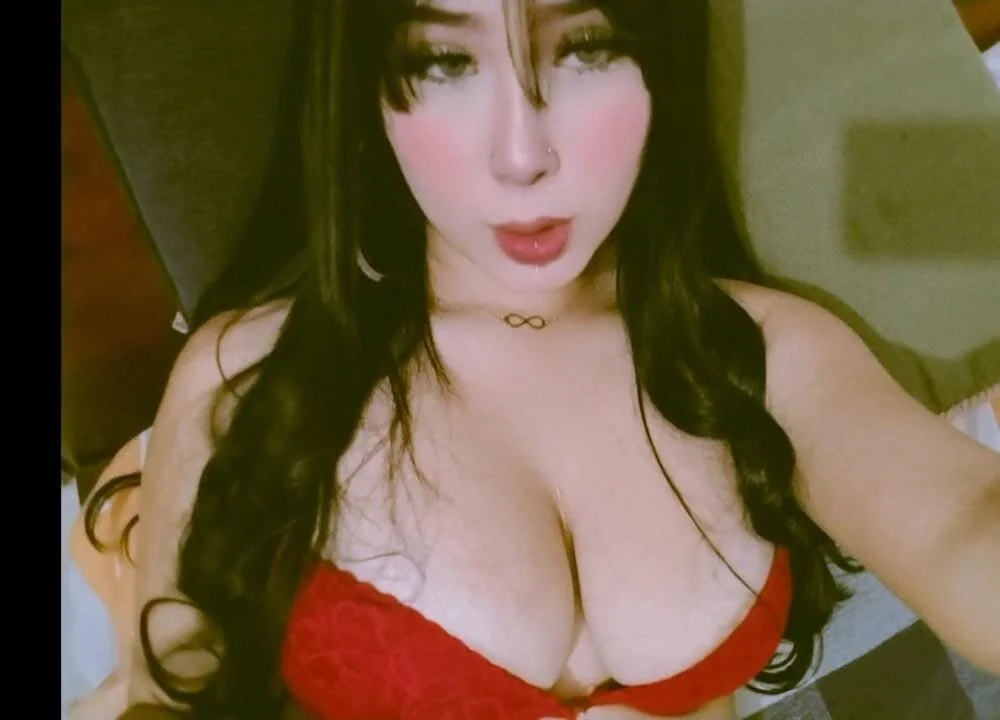 ashley19_a_'s Offline Chat Room