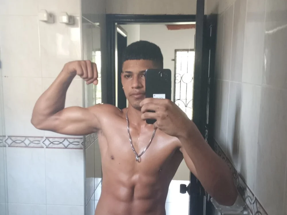 david_gandyy's Offline XXX Chat