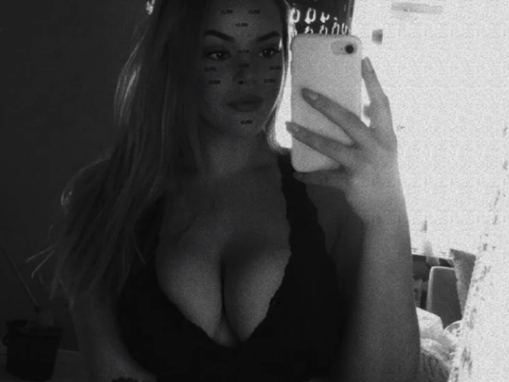 alaylma Adlı Modelin Çevrimdışı XXX Sohbeti