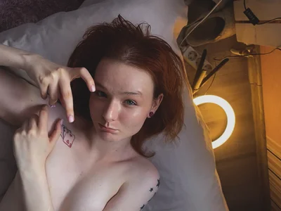 Mira_Jess - Girl 