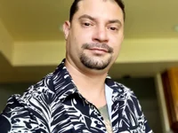 Roberyanisexy's webcam live show