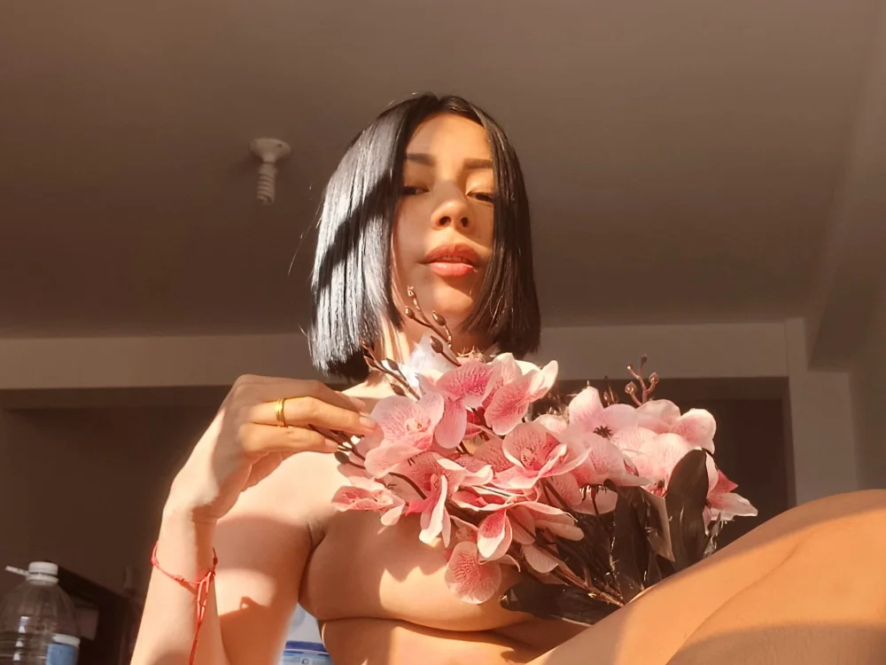 دردشة ZoeBruneet الجنسية دون اتصال