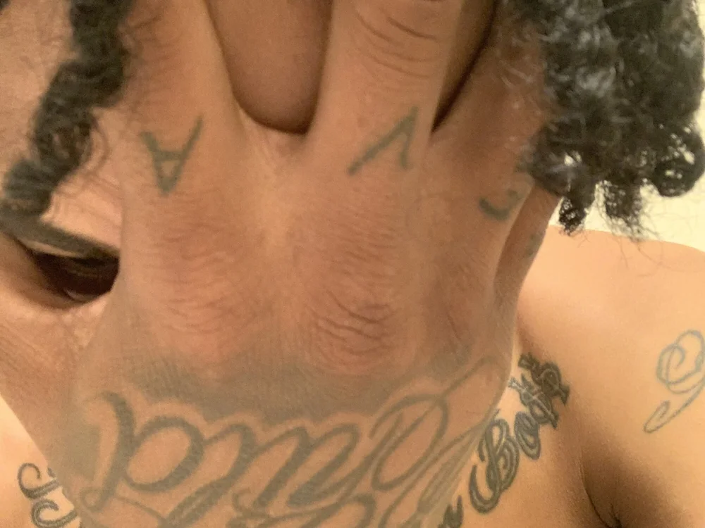 GreedyyTaughtHer's Offline XXX Chat