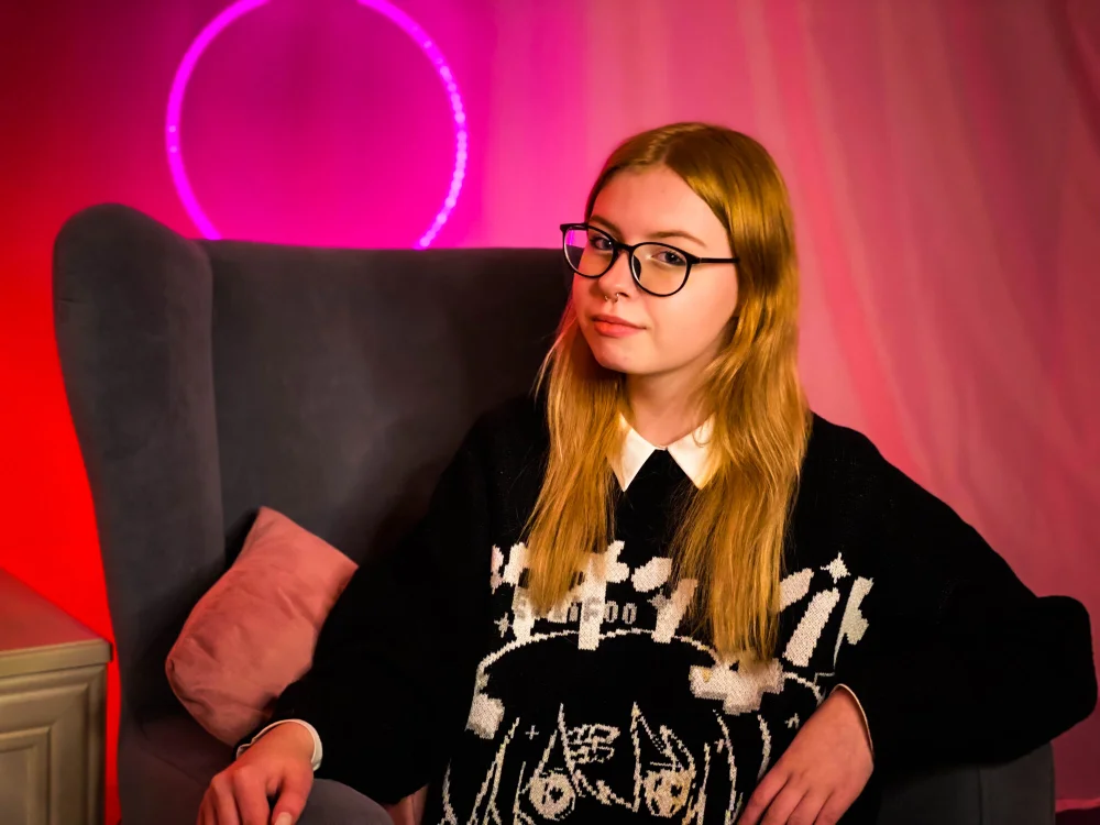MarryBronte's Offline Chat Room