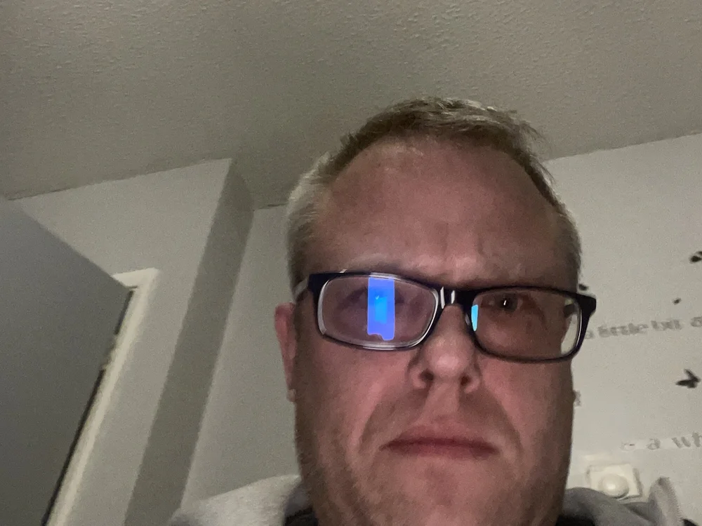 Randysi1982's Offline Chat Room
