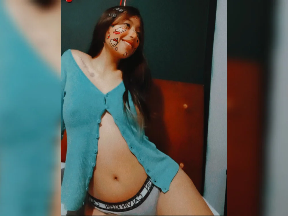 Channel_brunnette Offline XXX-chat