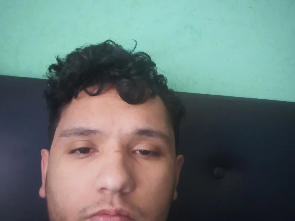Francisco_7809 offline chatrum