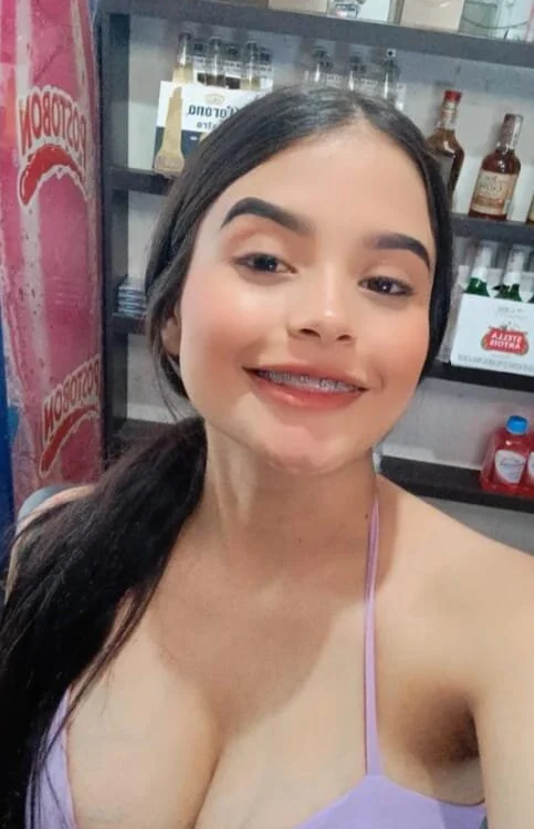 Offline chatovací místnost Nicki_Little