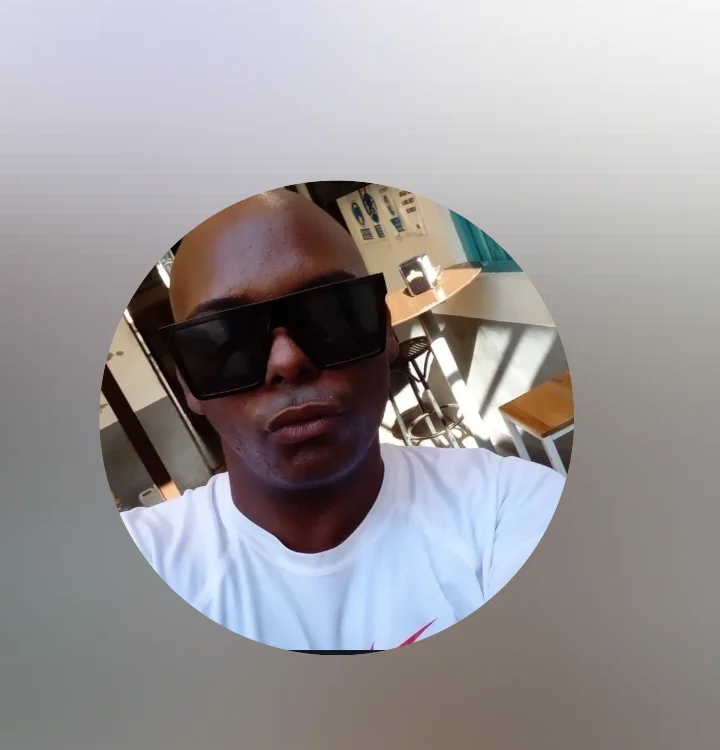 ComplicatedFashion32's Offline XXX Chat
