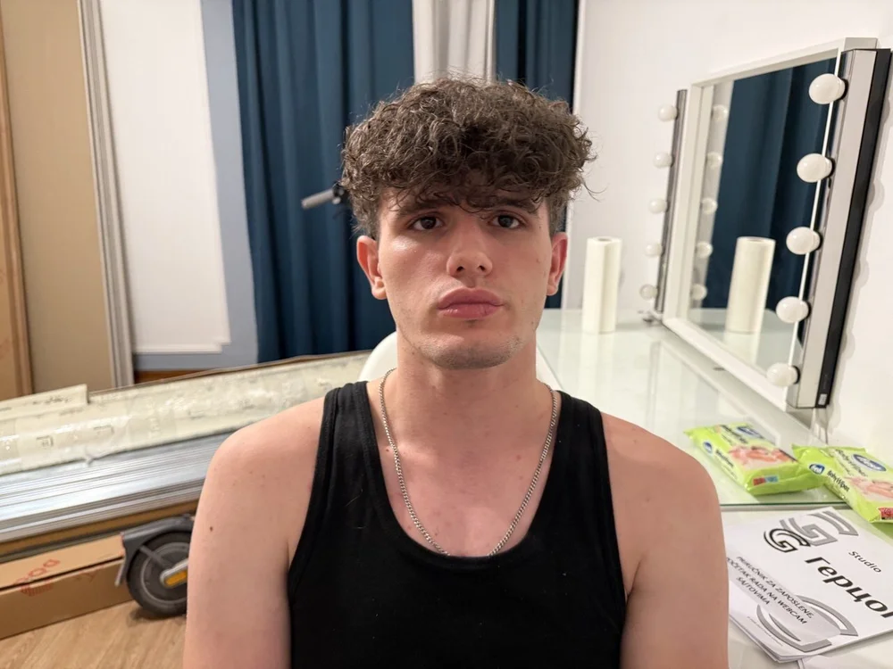 Offline chatovací místnost Blake_Knight