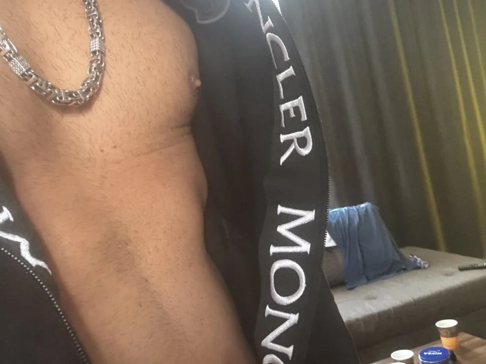 Ogturk31 Offline XXX-chat