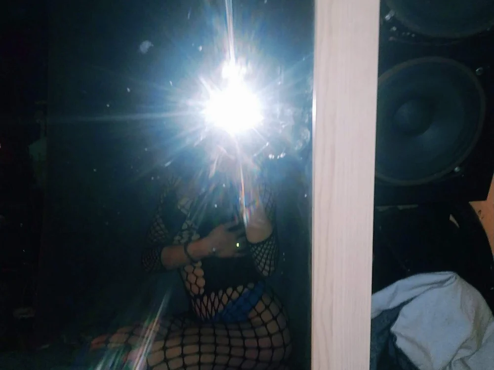 mishell26pc Offline XXX-chat