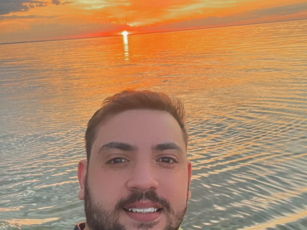 Matheuslima1's Offline Chat Room