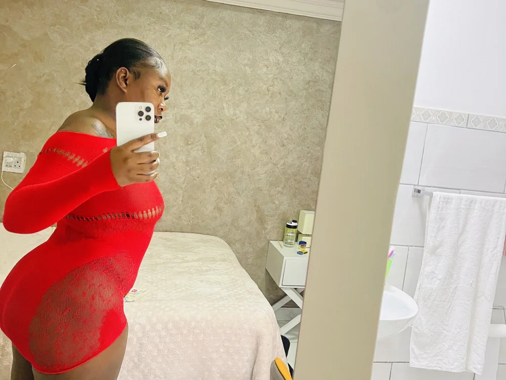 BUSTY_PEARL's Offline XXX Chat