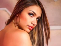 EmillyCutee_ Chat XXX in diretta