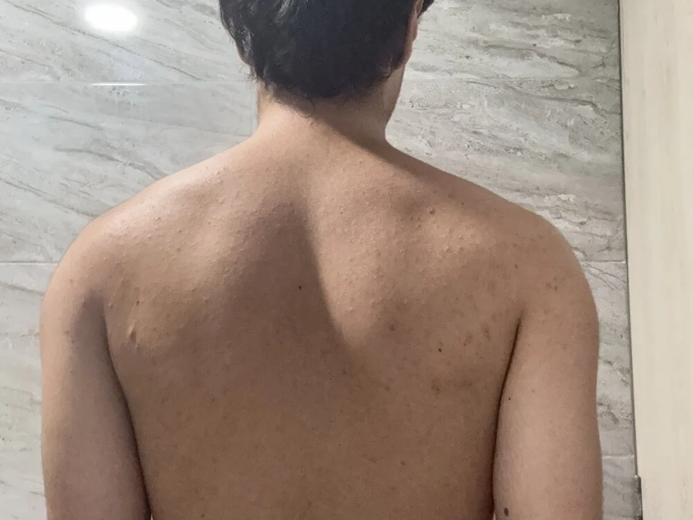 Dick_Graysonx1's Offline XXX Chat