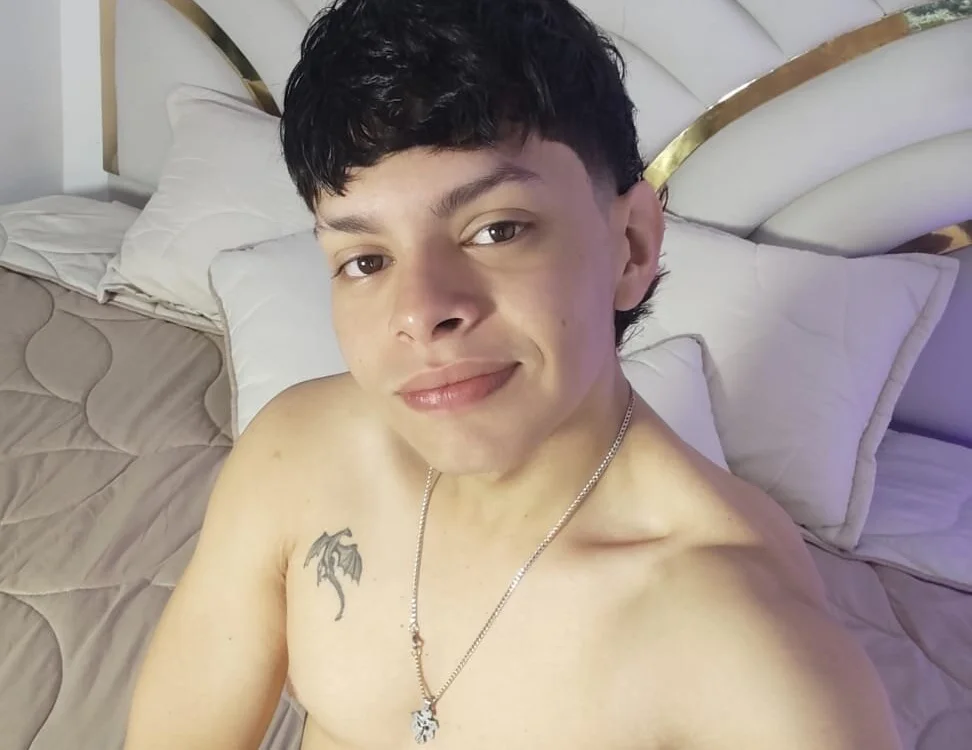 Milo_Storm: офлайн-секс-чат